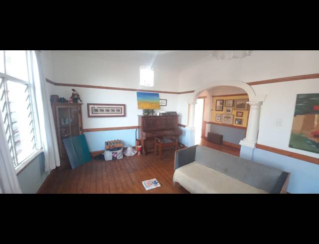 3 BEDROOM FREEHOLD FOR SALE IN GLENWOOD